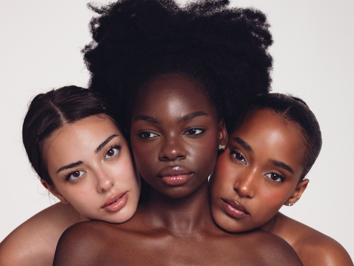 ANIRI Cosmetics, movement direction by Ivy Paulo